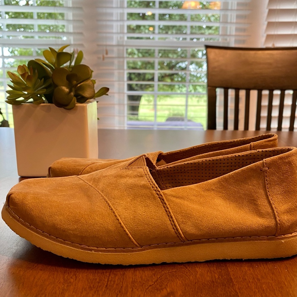 Tom’s Honey Suede Slip-On Shoes